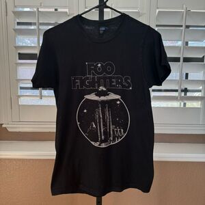Foo Fighters Small Band Tee Shirt Alien Spaceship Invasion Graphic UFO Black